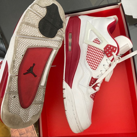 JORDAN 4 ALTERNATE 89 - Picture 2 of 3